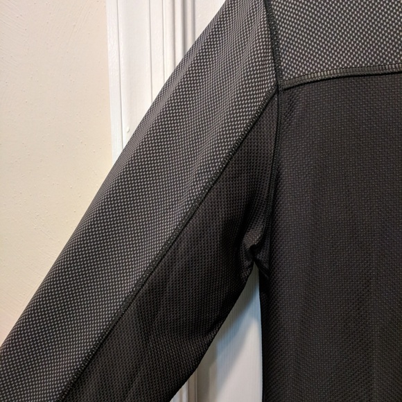 Men's Calvin Klein Active Pullover - Picture 3 of 6